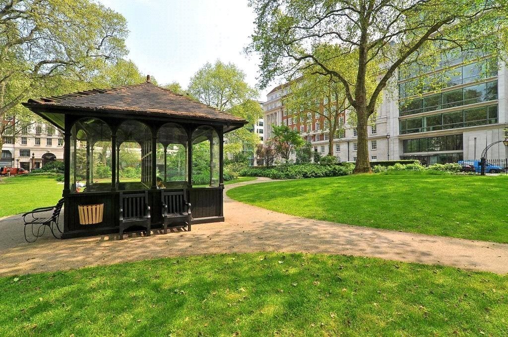 Flat Portman Square in City of Westminster