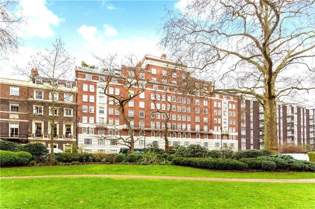 Flat Portman Square in City of Westminster