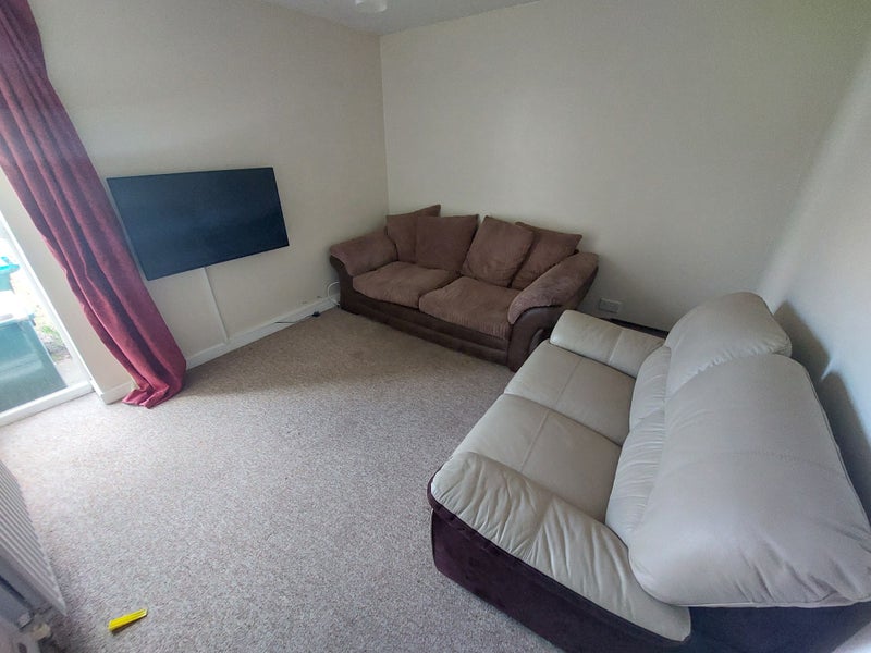 Room Lyndale Road in Coventry