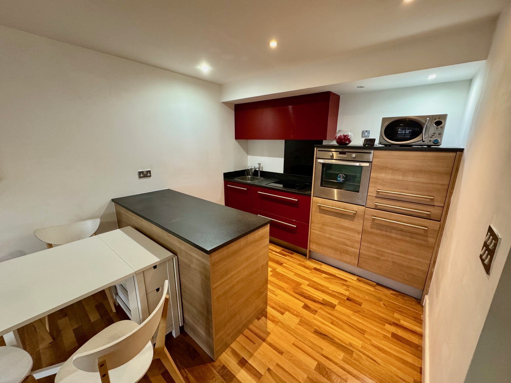 Flat Edgbaston Crescent in Birmingham