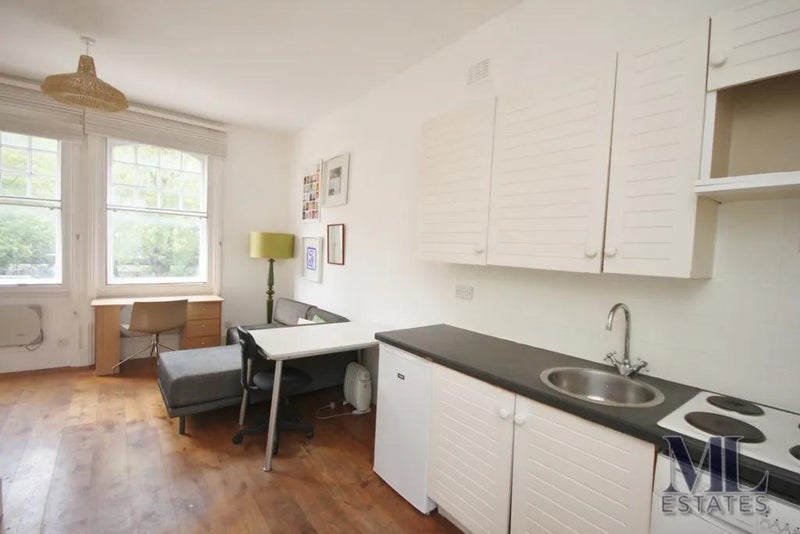 Flat Avonmore Road in Greater London
