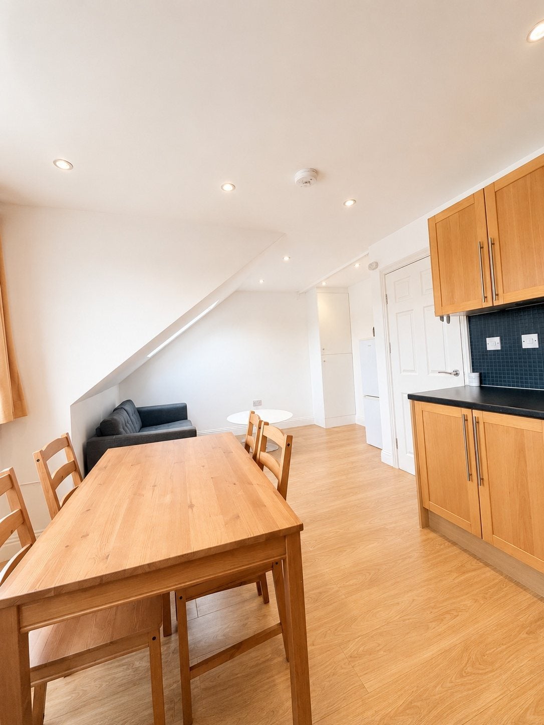 Flat Northfield Road in Greater London