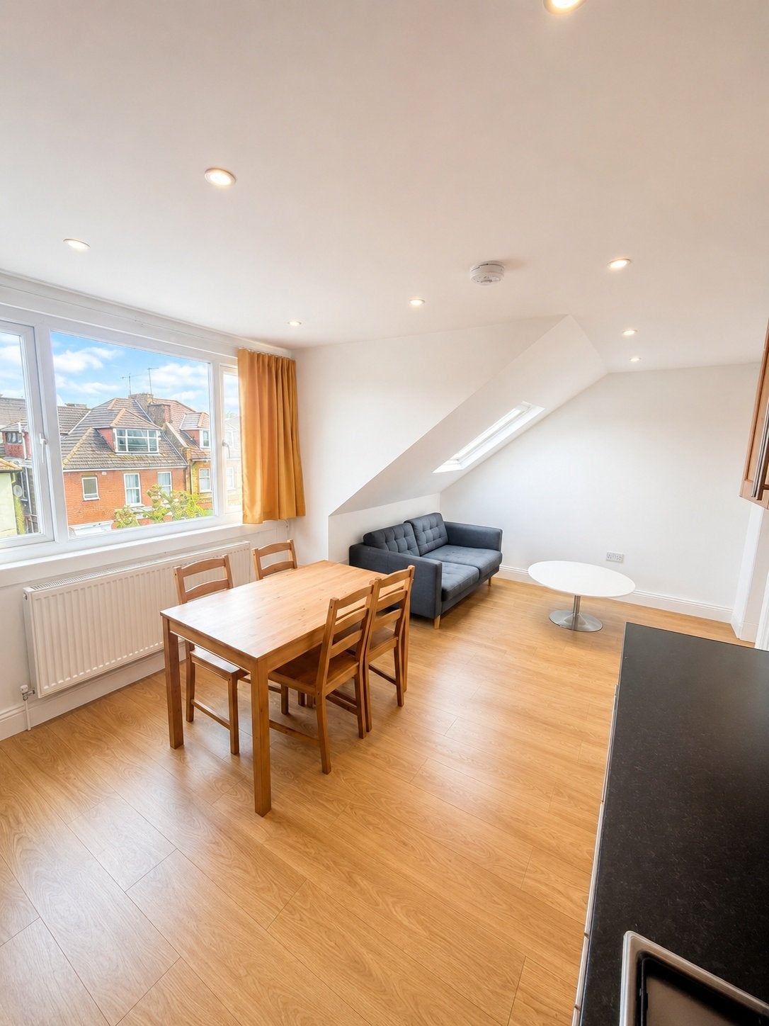 Flat Northfield Road in Greater London