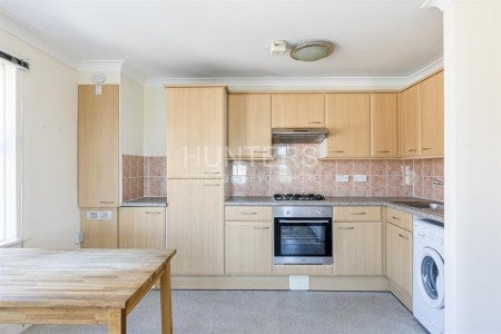 Flat Allerton Road in Greater London