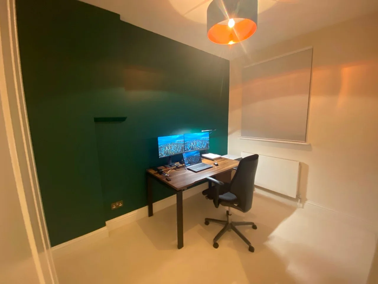 Flat Tournay Road in Greater London