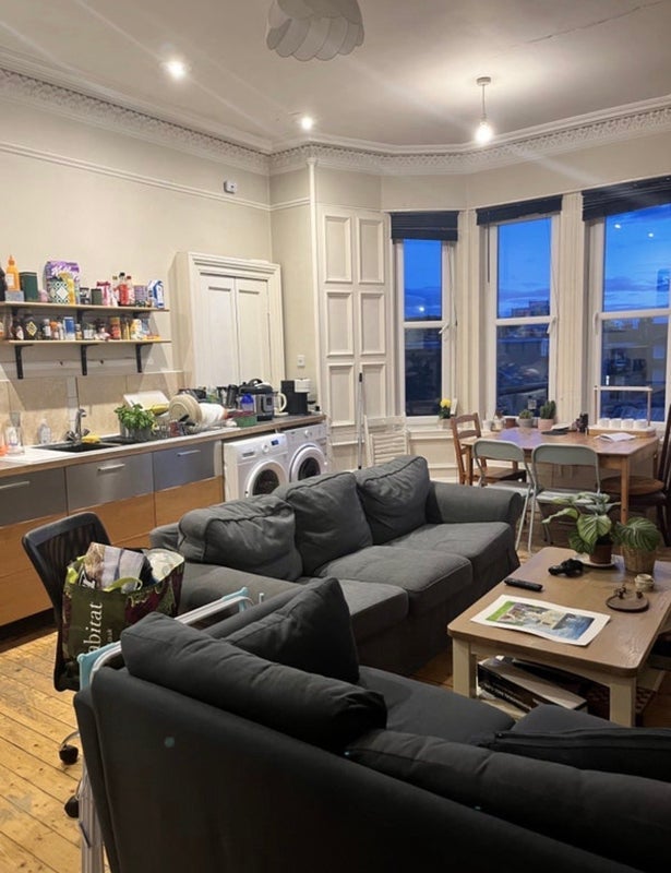 Room Morningside Road in City of Edinburgh