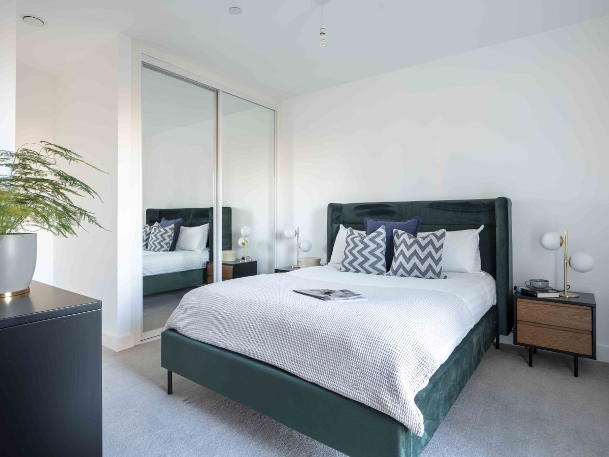 Flat Barking Wharf Square in Greater London