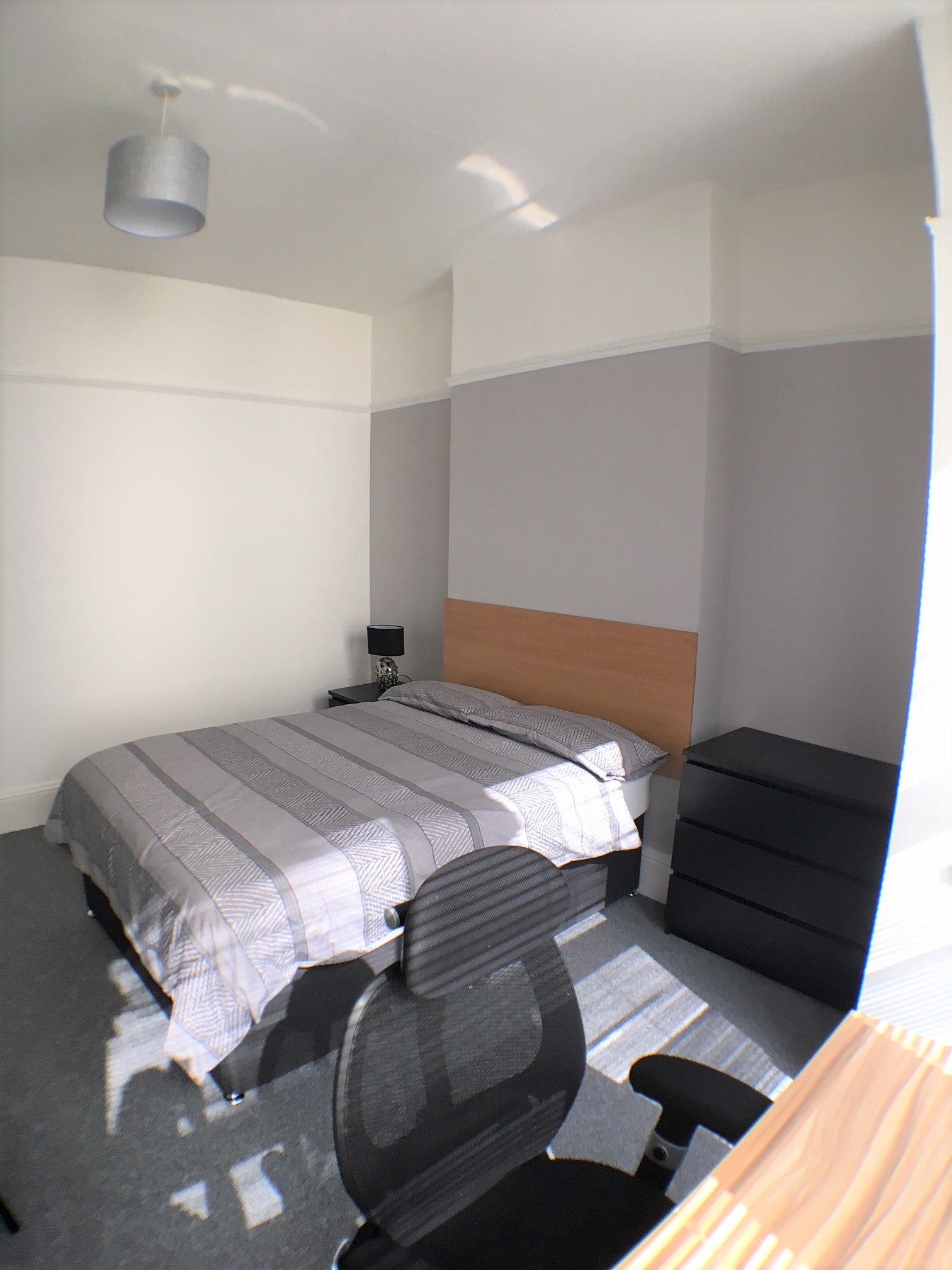 Room Winston Avenue in Plymouth
