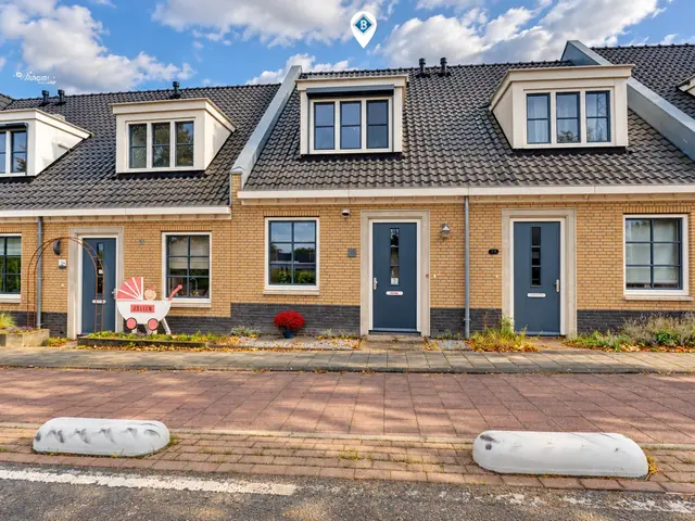 Huis Zuiderdiepstraatweg 2 k in Stellendam