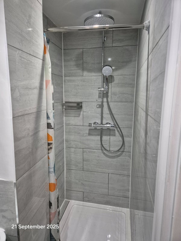 Room Finefield Walk1 in Slough