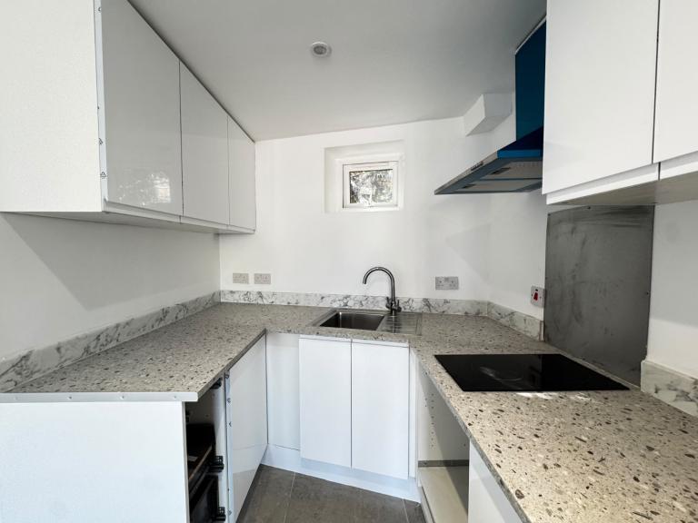 Flat Jonson Close in Greater London