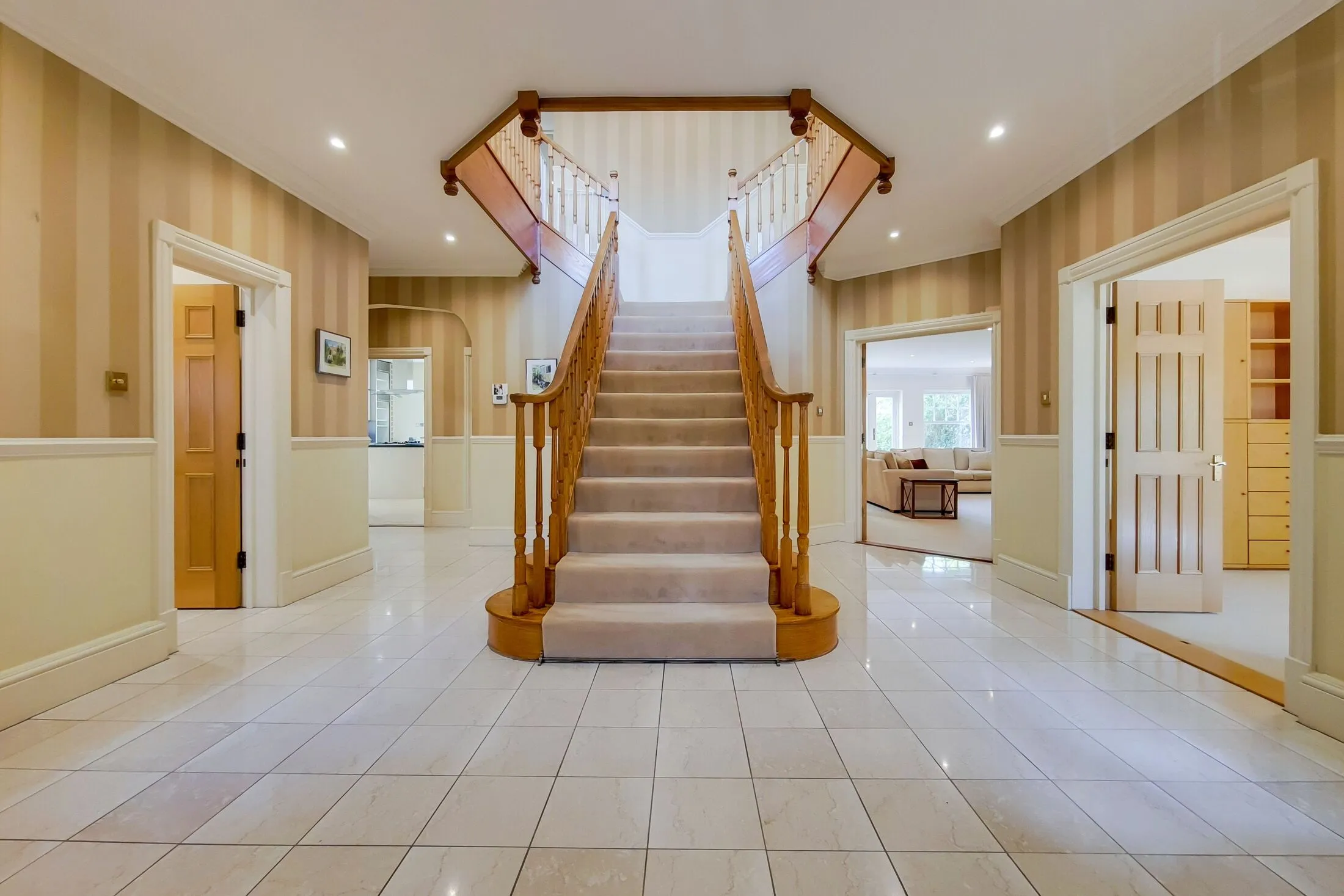 House Brampton Grove in Greater London