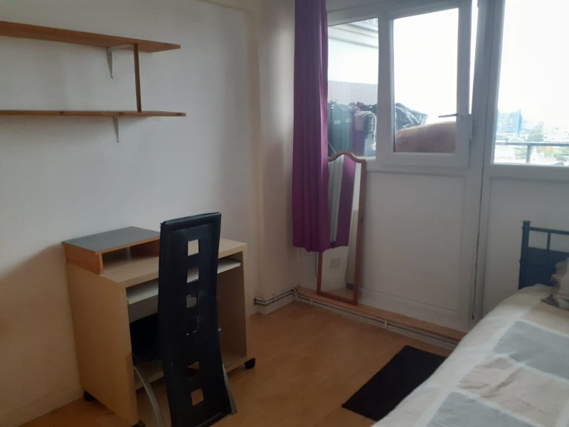 Room Pearscroft Road in Greater London