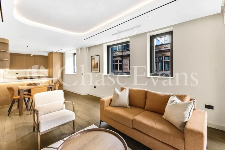 Flat Old Compton Street in City of Westminster