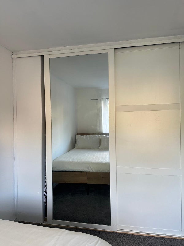 Room Veryan Close in Greater London