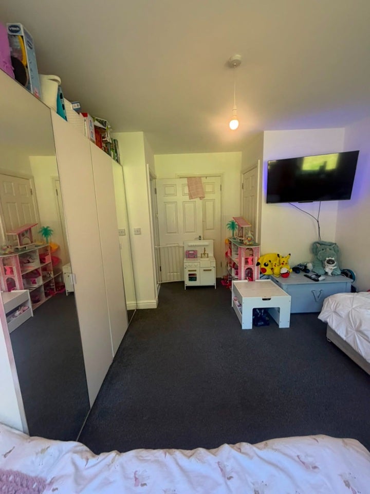 Flat Northumberland Road in Linford