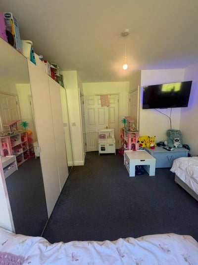 Flat Northumberland Road in Linford