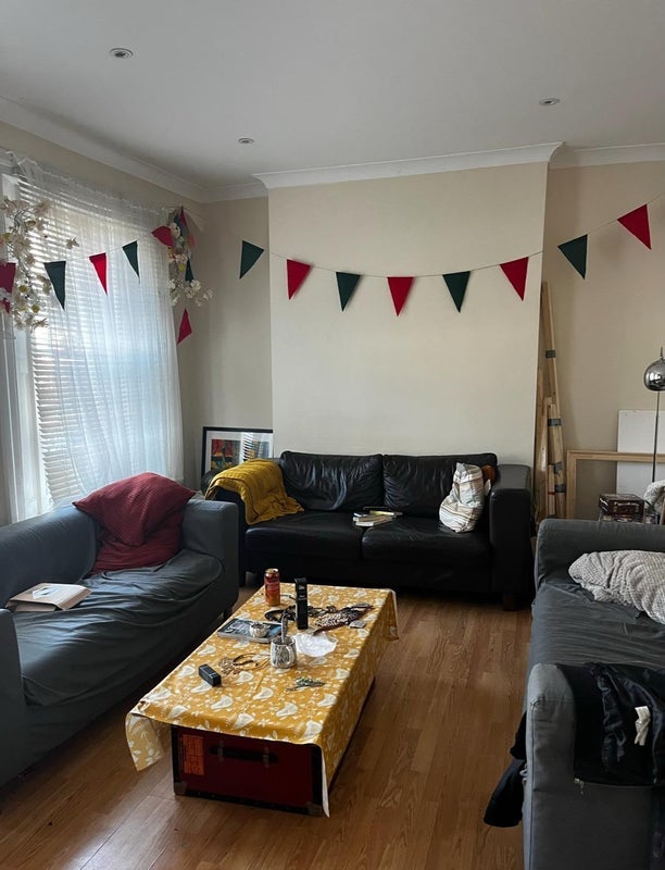 Room Camberwell New Road in Greater London