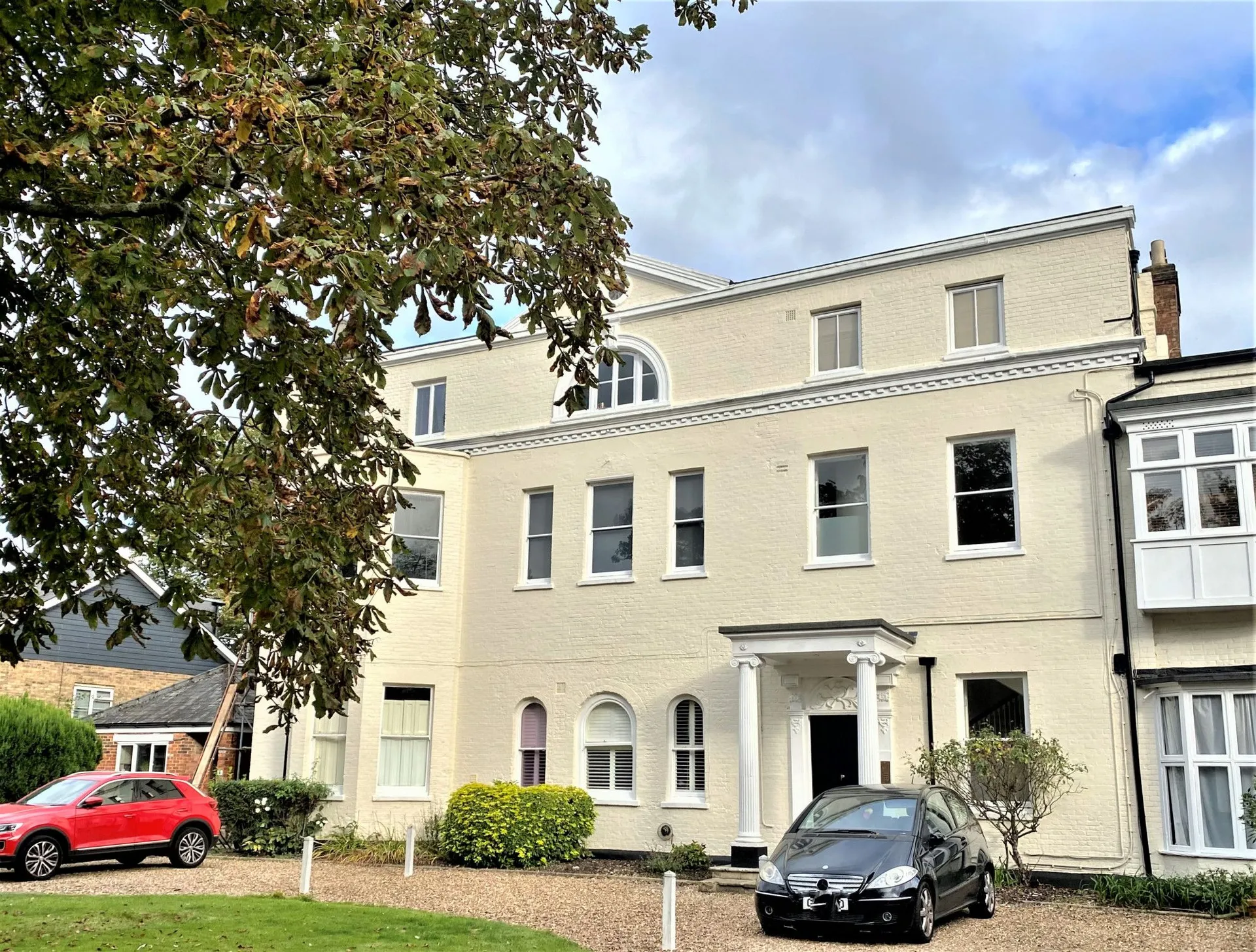Flat Woodcote Road in Epsom and Ewell