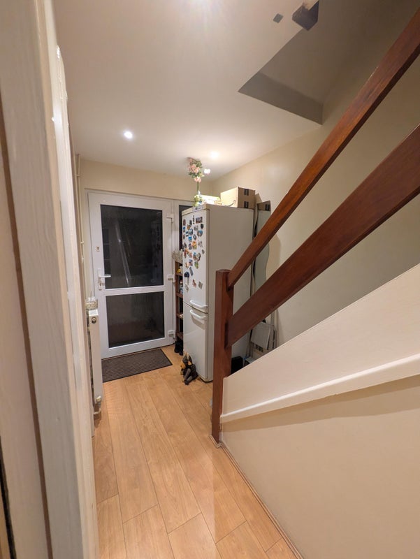 Room Warham Road in Greater London