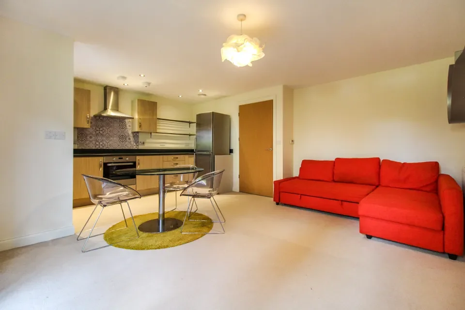 Flat Shingly Place in Greater London