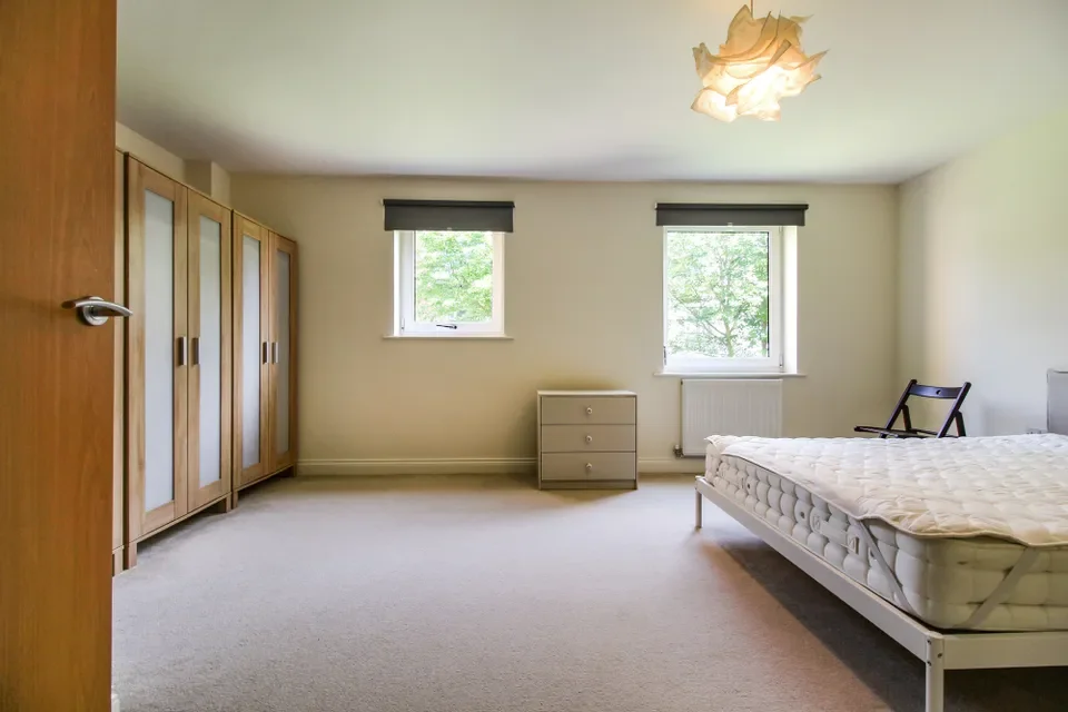 Flat Shingly Place in Greater London