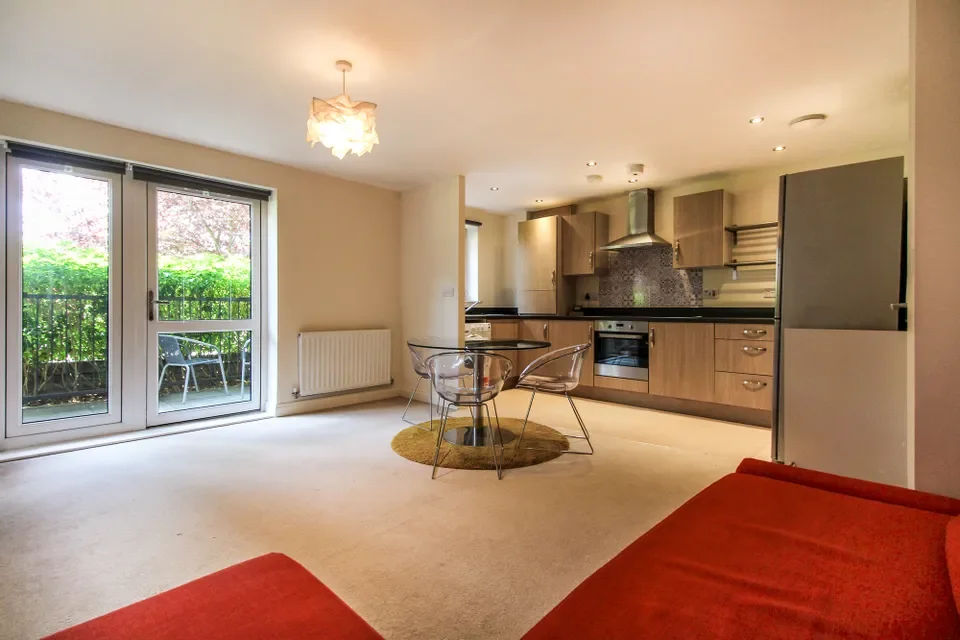 Flat Shingly Place in Greater London