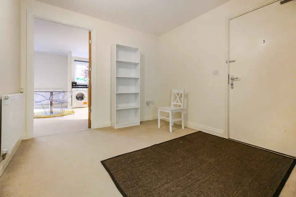Flat Shingly Place in Greater London