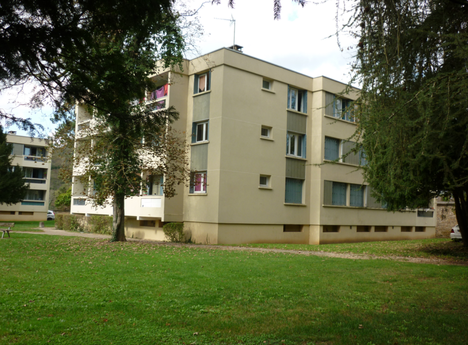 Flat Rue de la Verchère in Poncin
