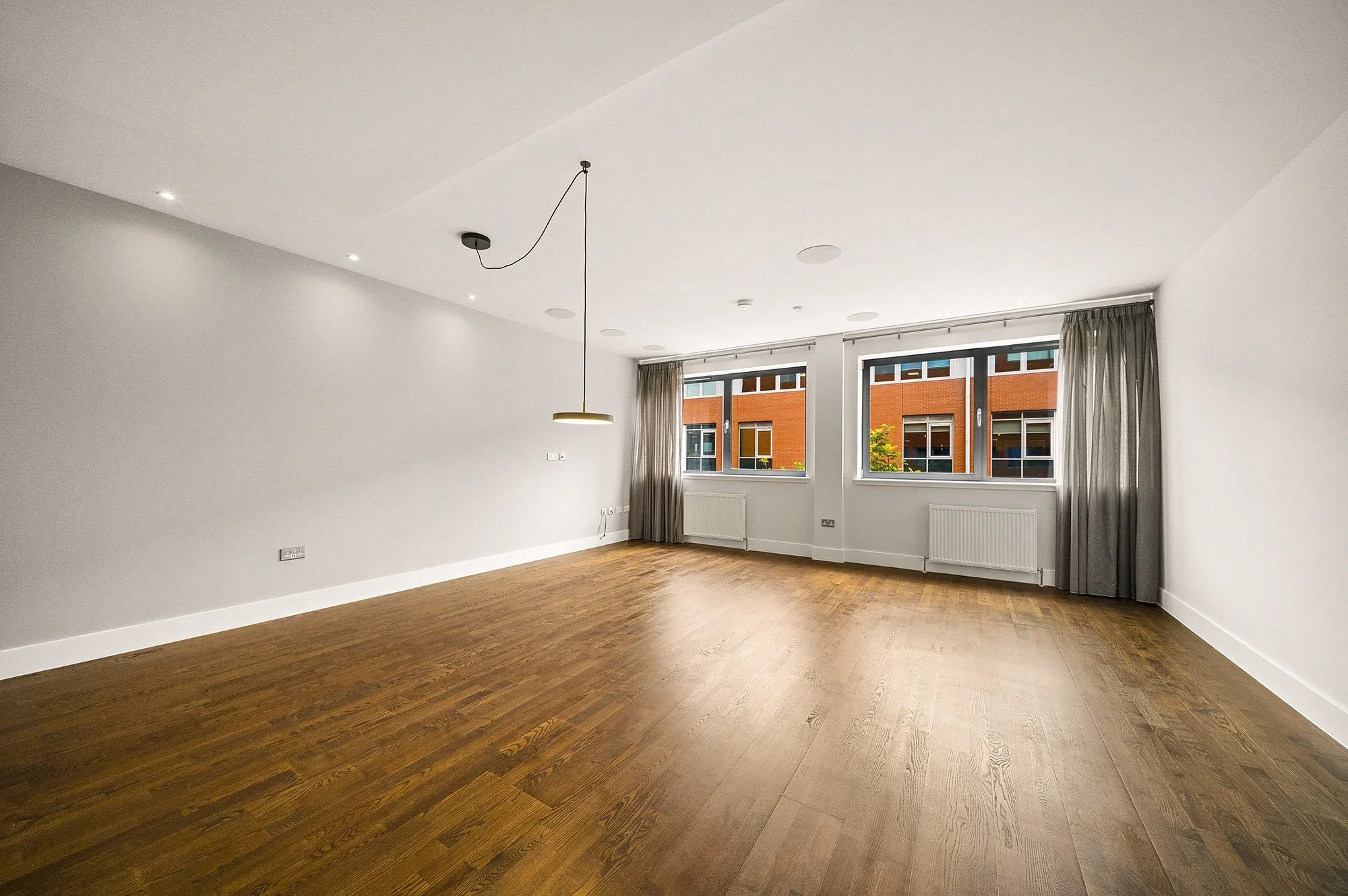 Flat Logie Green Road in City of Edinburgh