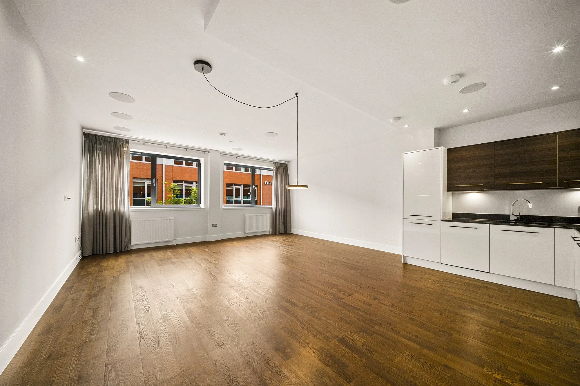 Flat Logie Green Road in City of Edinburgh