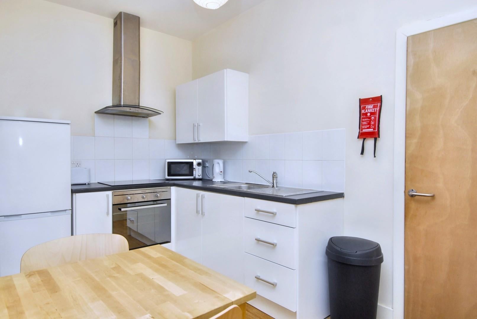 Flat Seaton Avenue in Plymouth