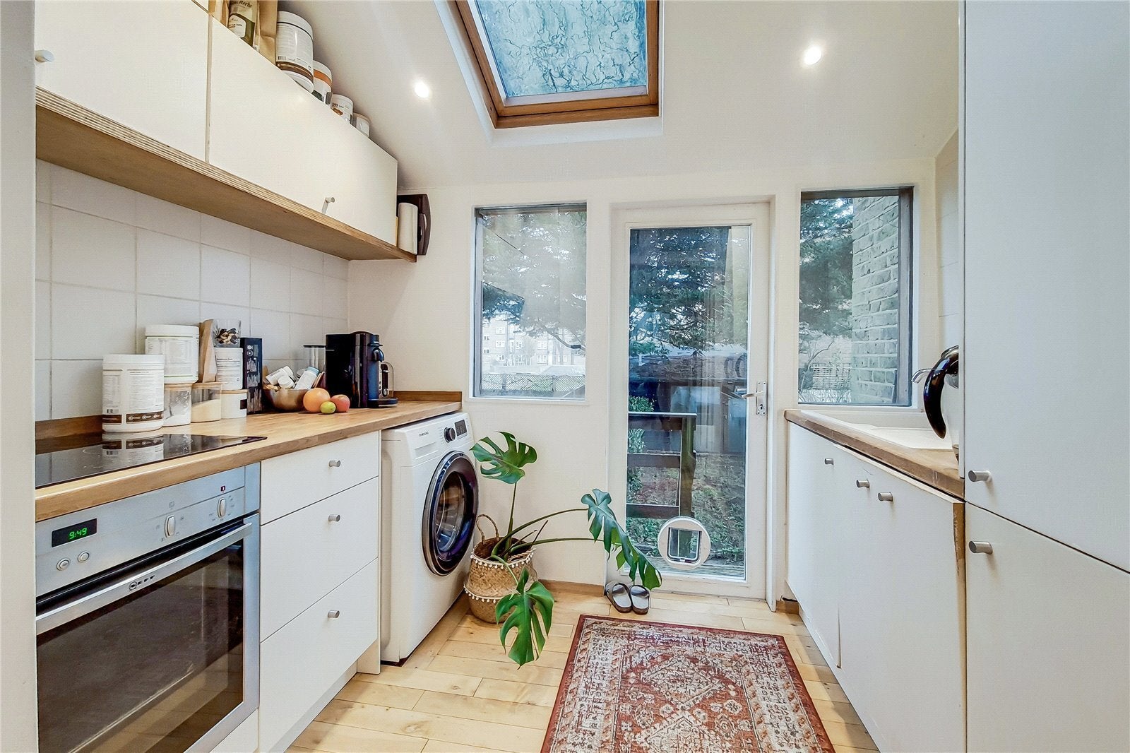Flat Bedford Road in Greater London