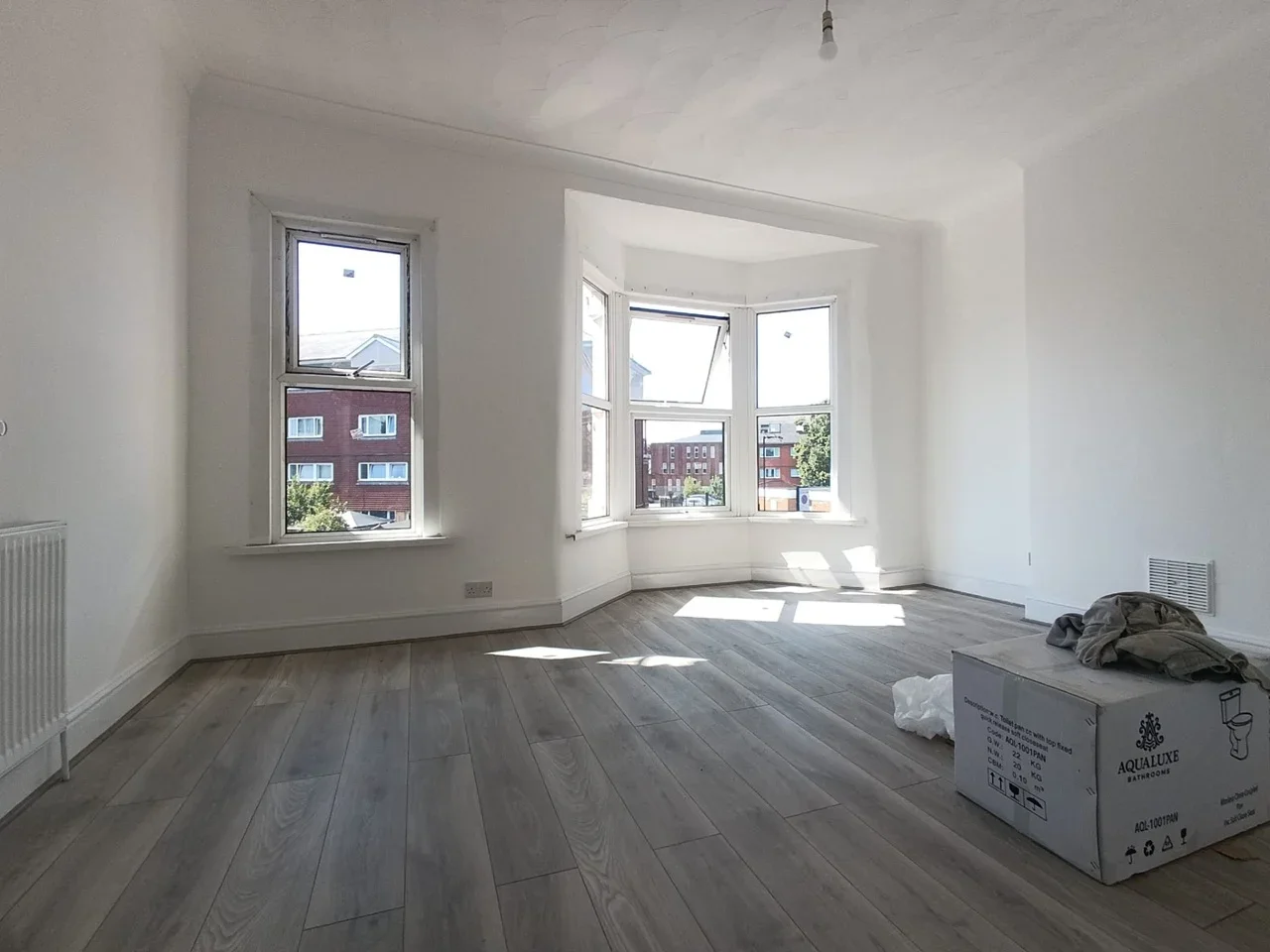 House Vicarage Lane in Greater London
