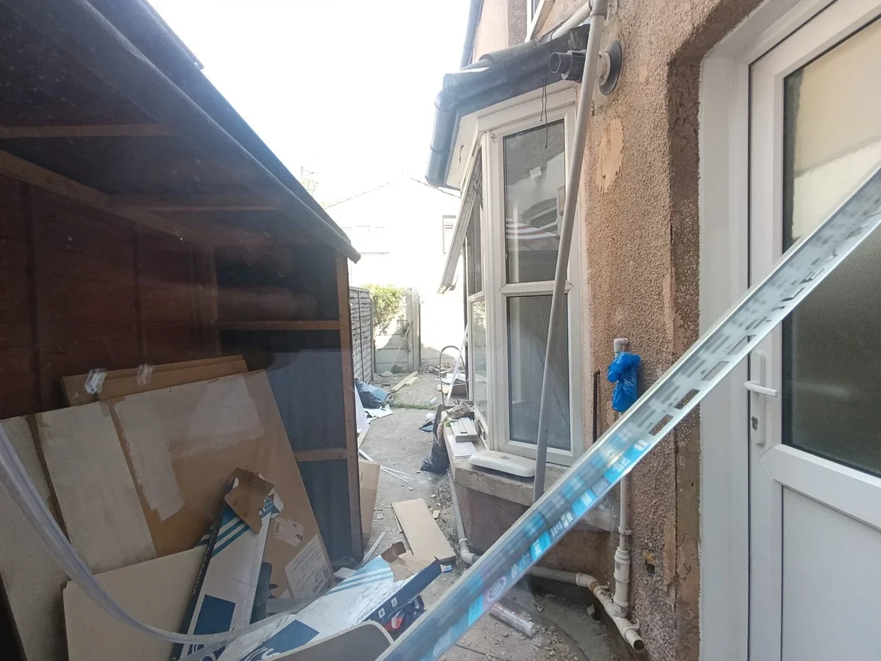 House Vicarage Lane in Greater London