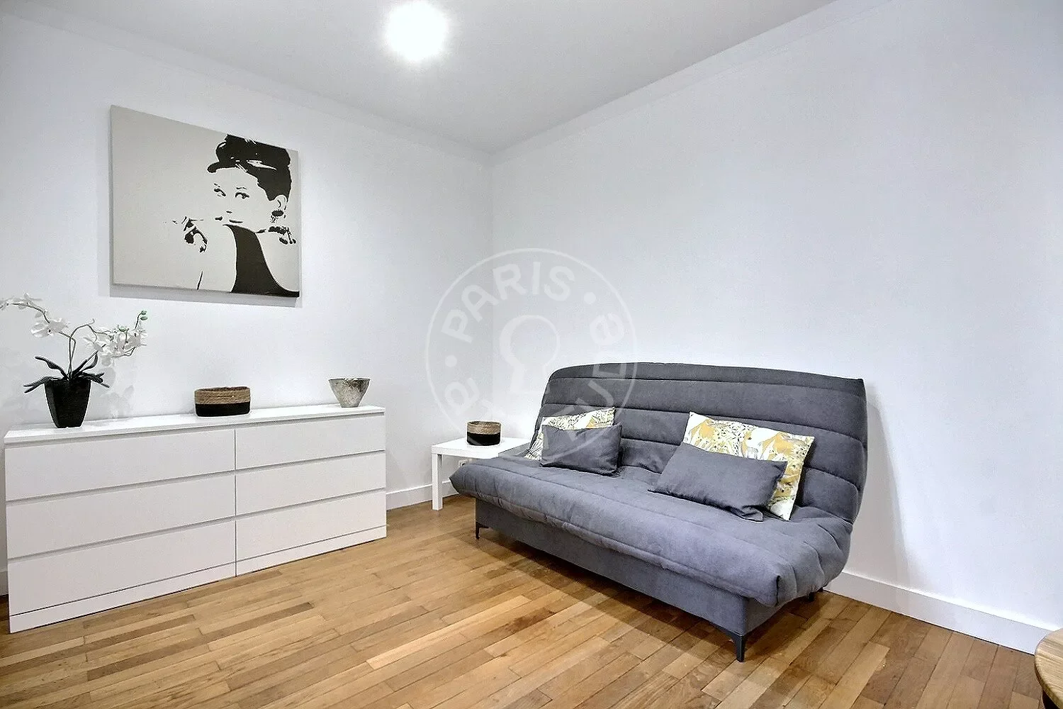 Flat Rue Raffet in Paris