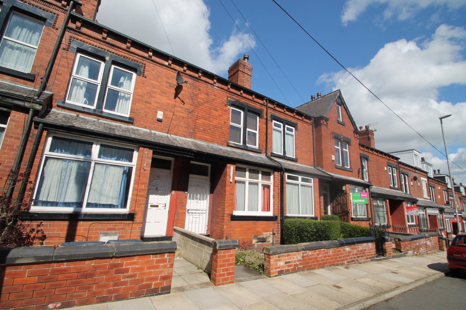 House Hartley Grove in Leeds