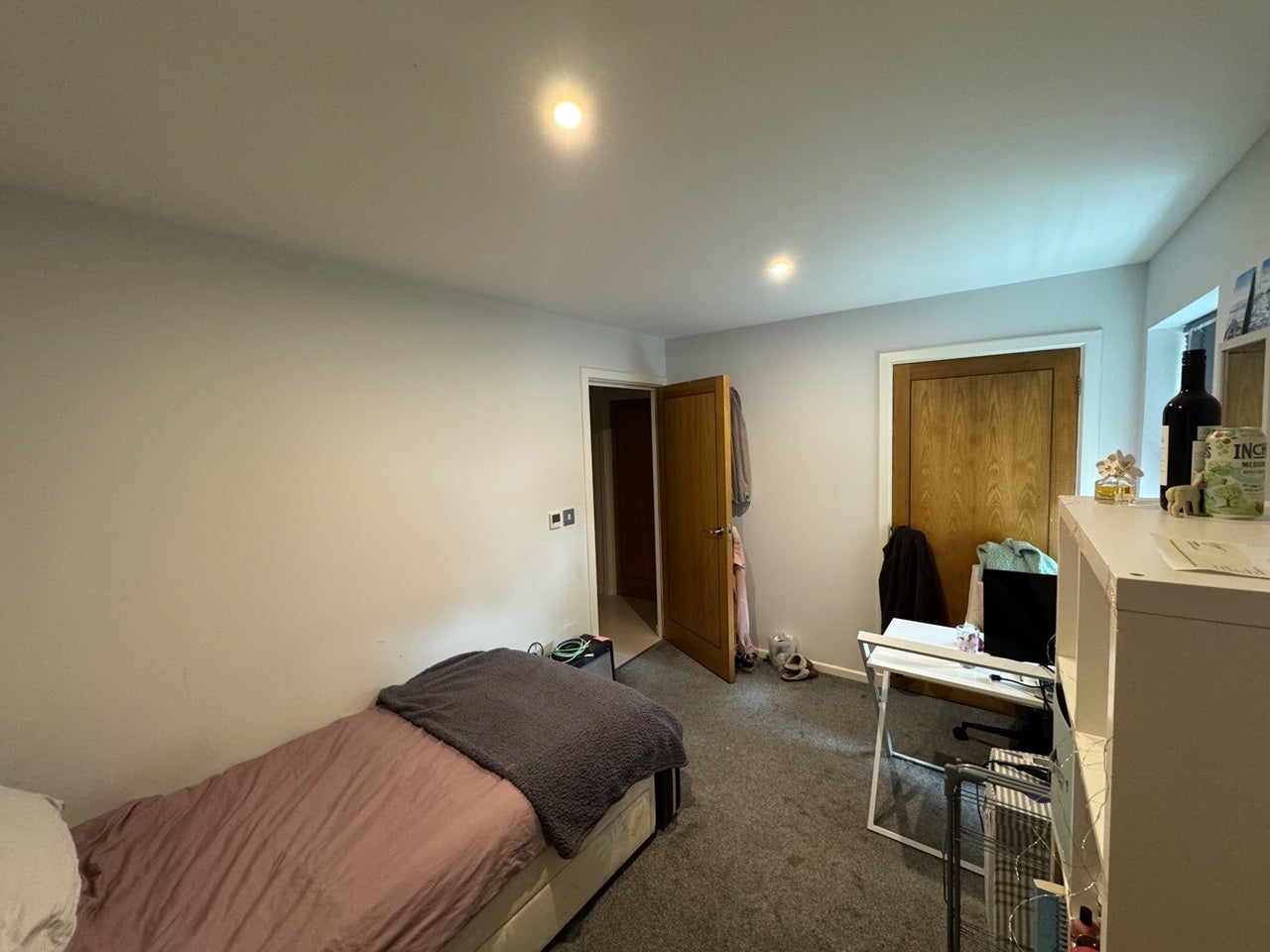 Room Manor Road in Bournemouth