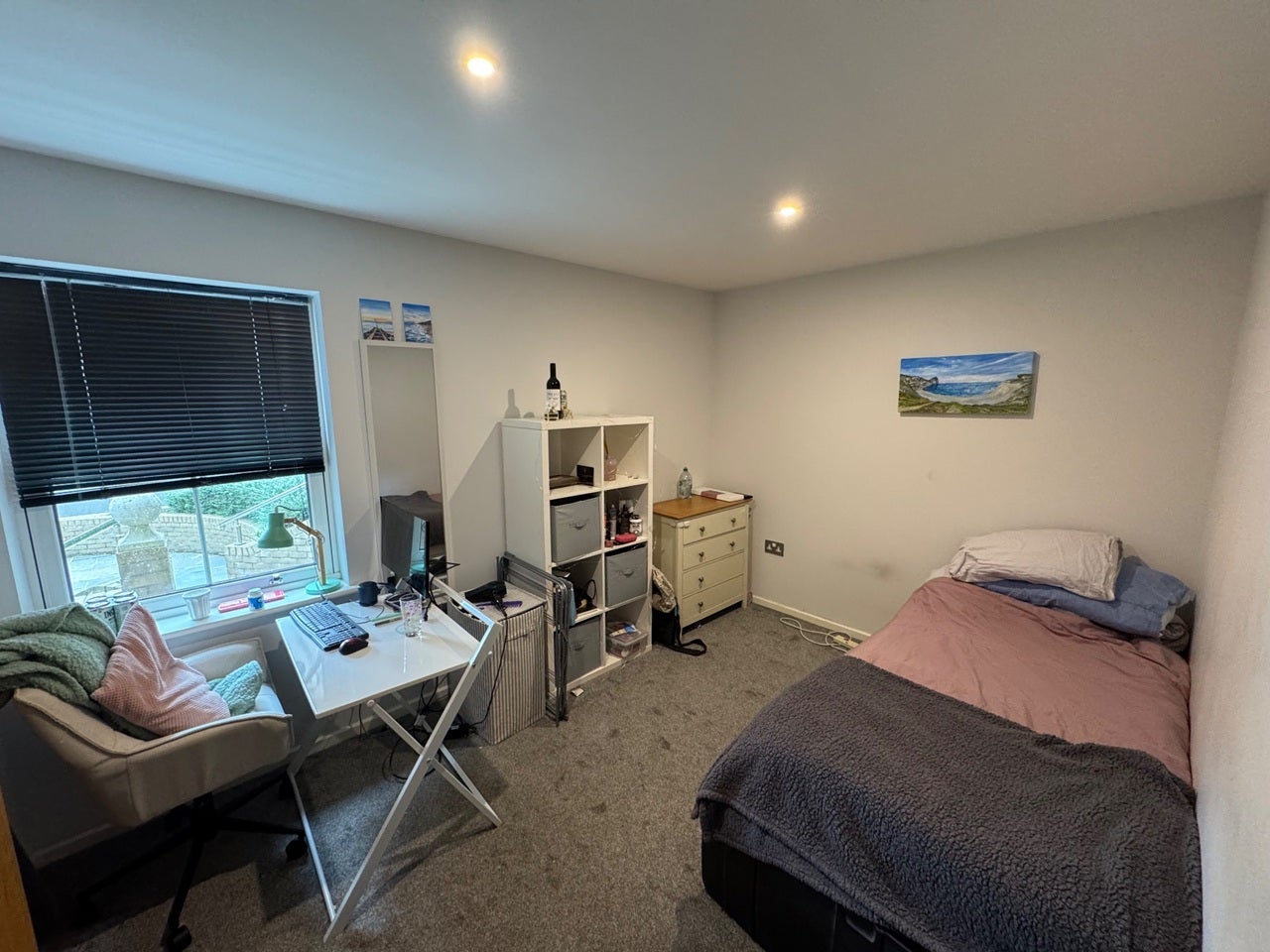 Room Manor Road in Bournemouth