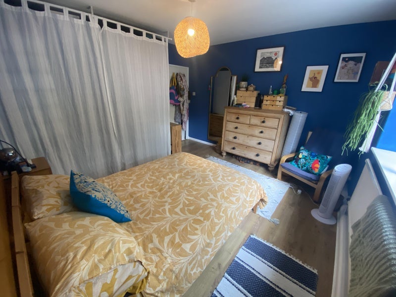 Flat Osman Close in Greater London
