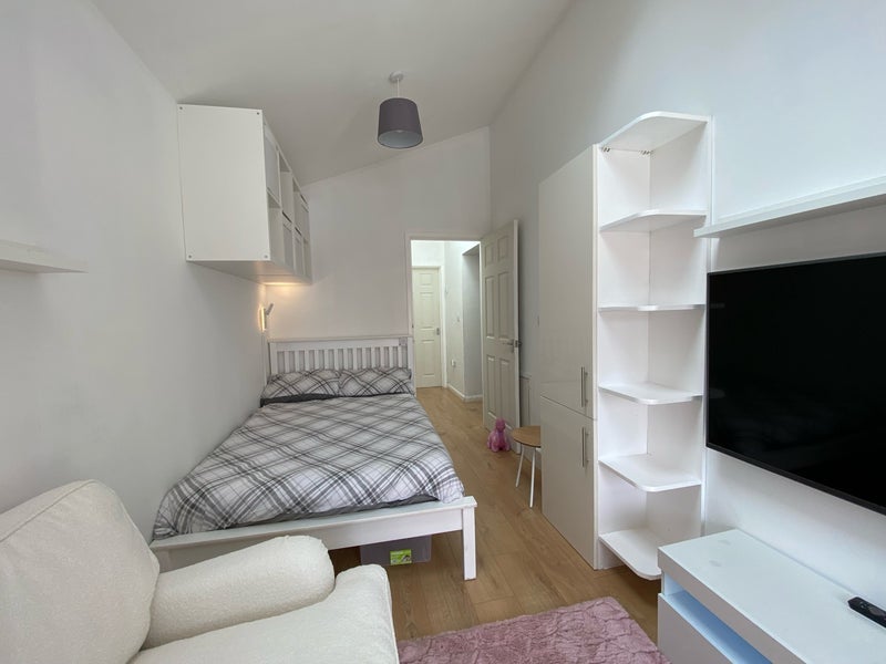Room Langdale Close in Royal Leamington Spa