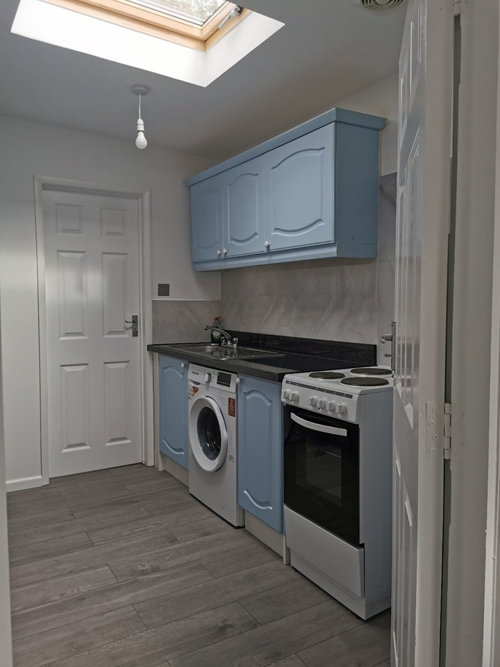 Flat Epsom Road in Greater London