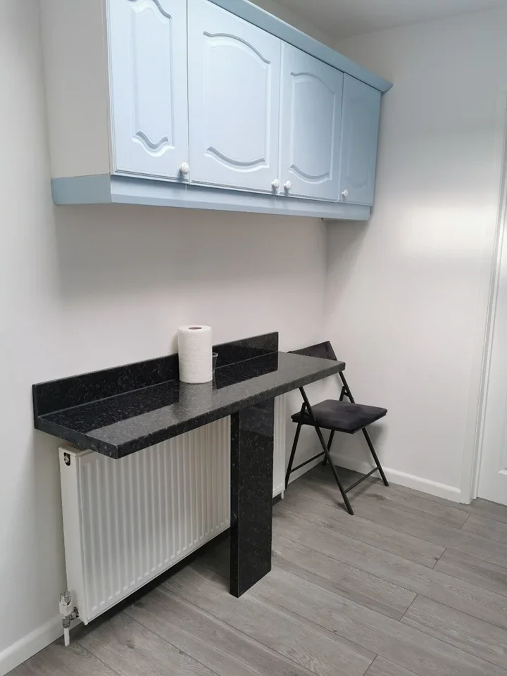 Flat Epsom Road in Greater London