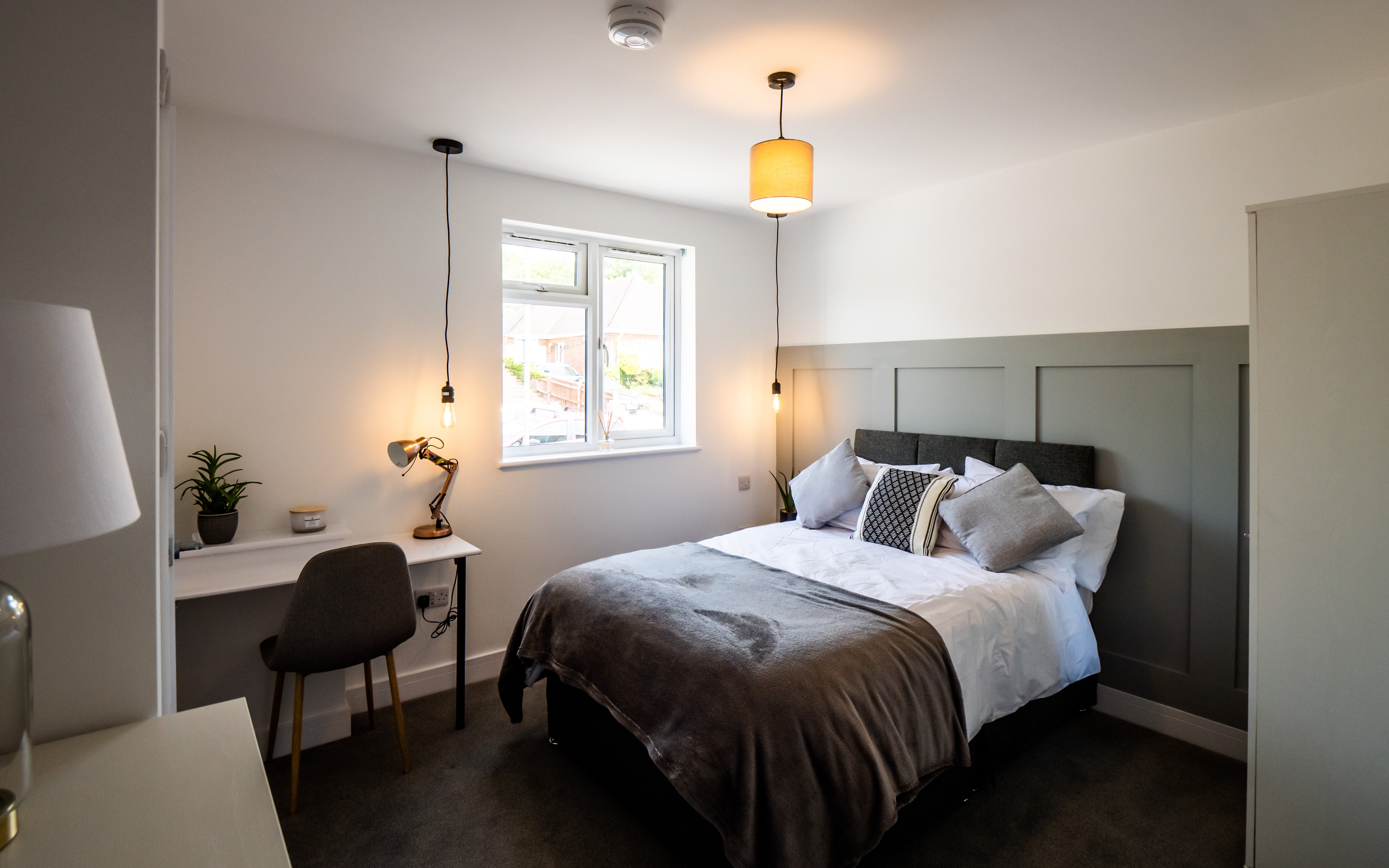 Room Chalkridge Road in Portsmouth