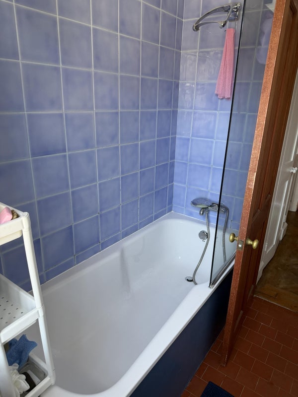 Room Moodkee Street in Greater London