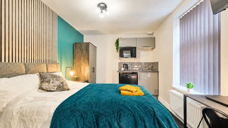 Room Hartshill Road in Stoke-on-Trent