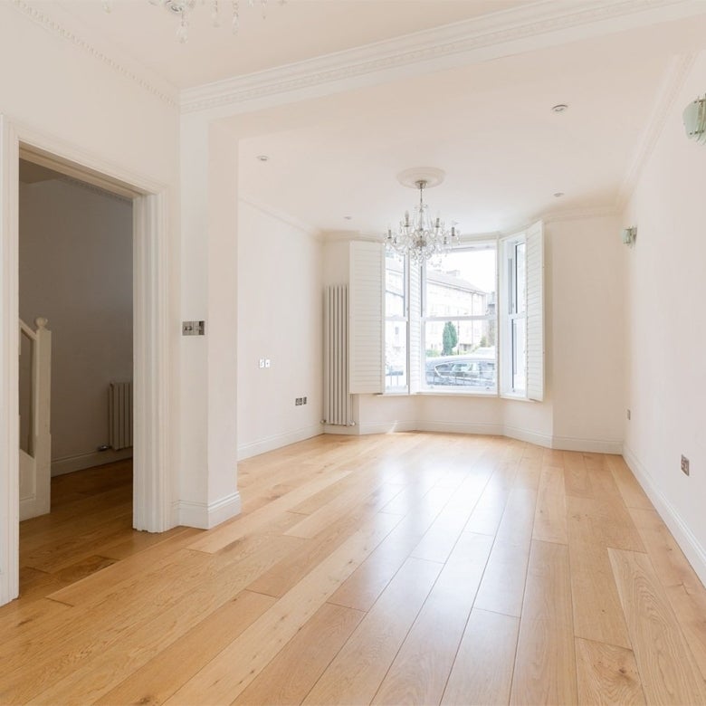 House Bulwer Street in Greater London