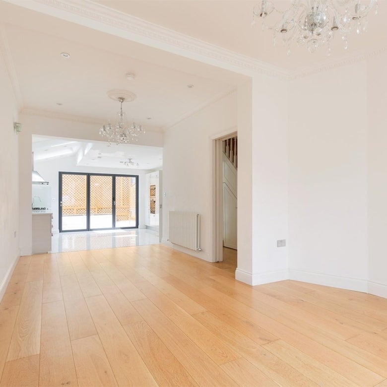 House Bulwer Street in Greater London