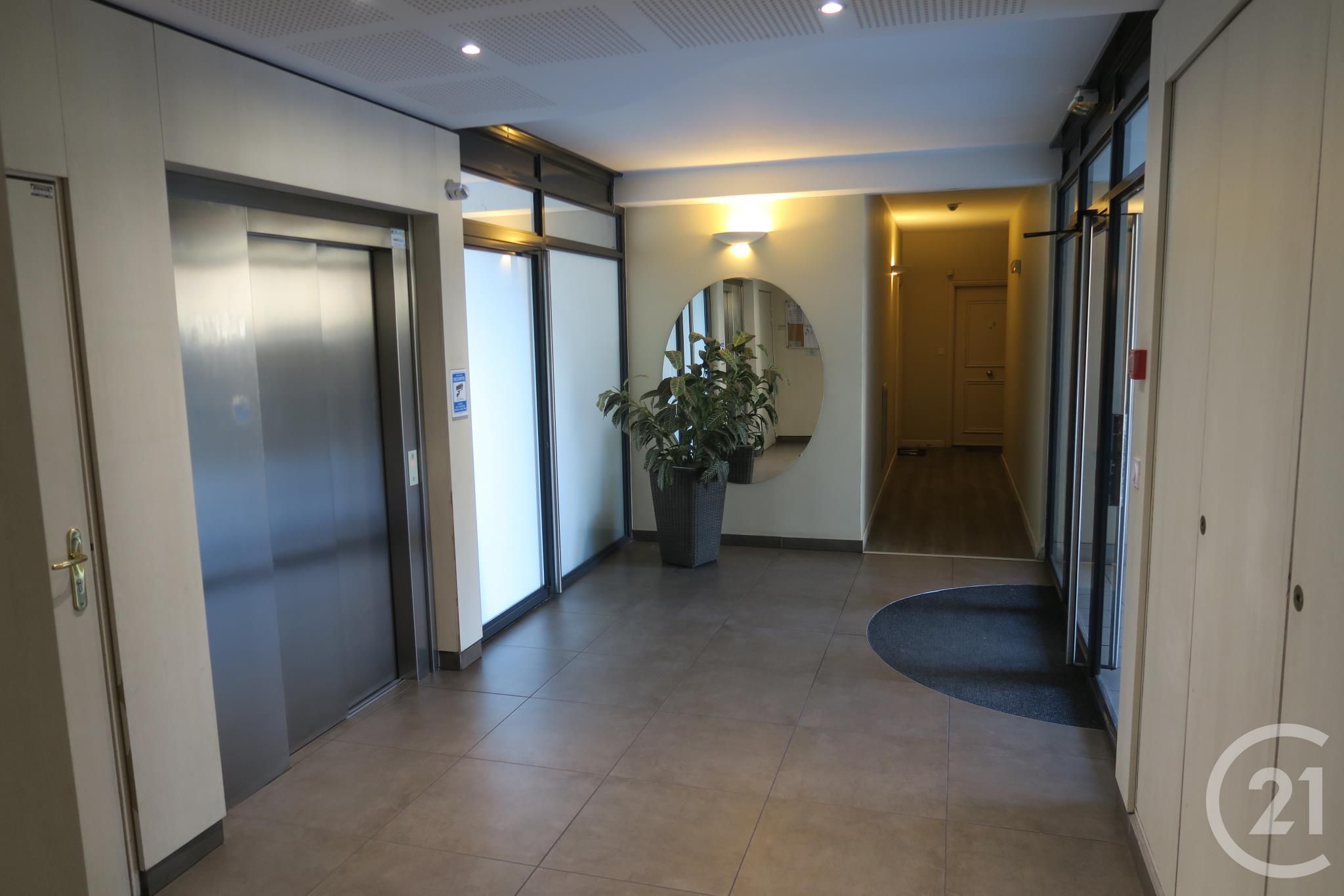 Flat Rue Florent in Lyon