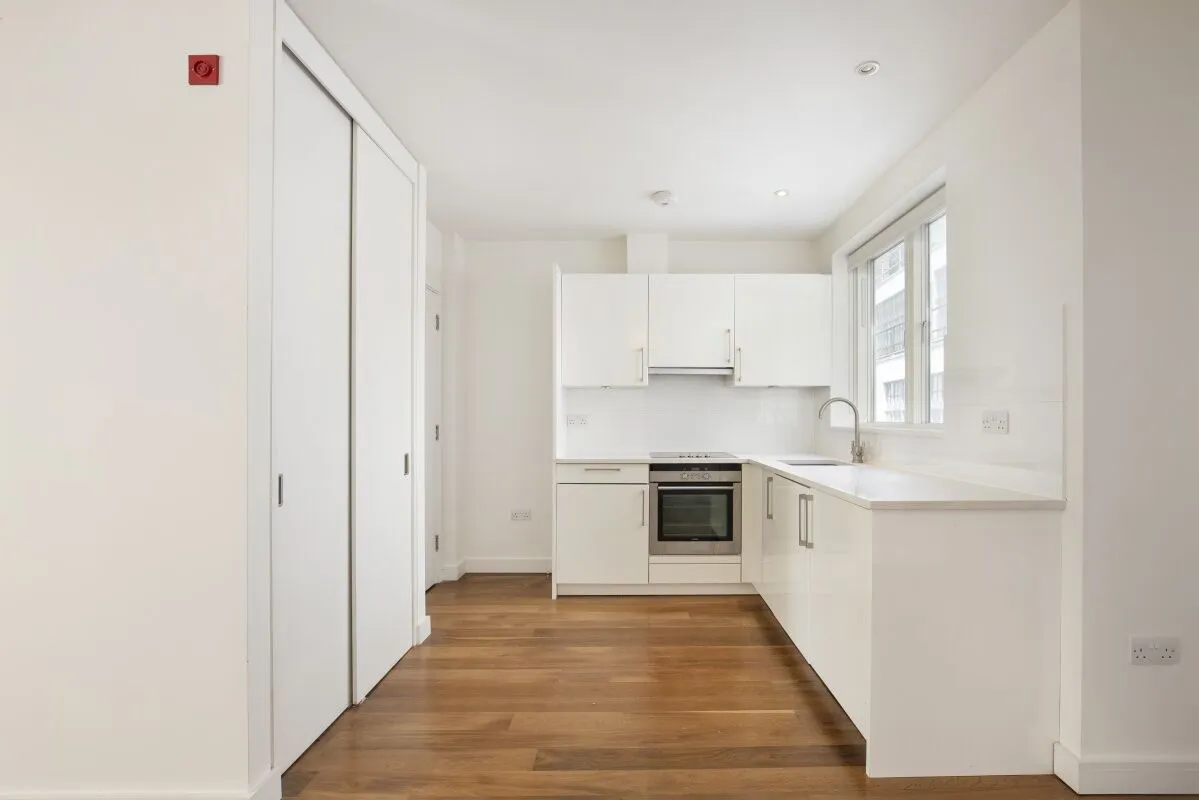 Flat Berwick Street in City of Westminster